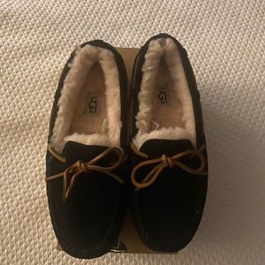 UGG Dakota Womens Slippers